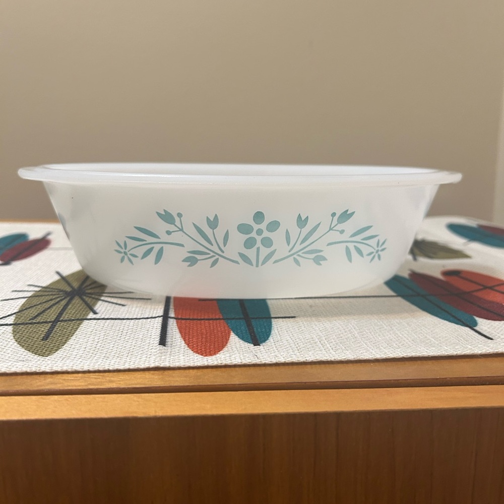 Vintage Glassbake Oval Turquoise And White Flower Baking Dish J235 1 qt